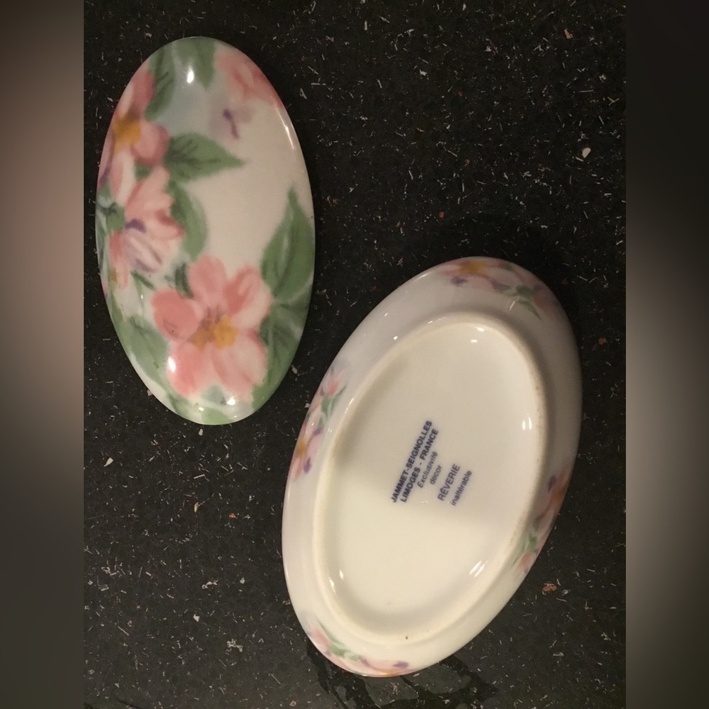 Limoges doodad case shabby chic romantic with lid holds earrings